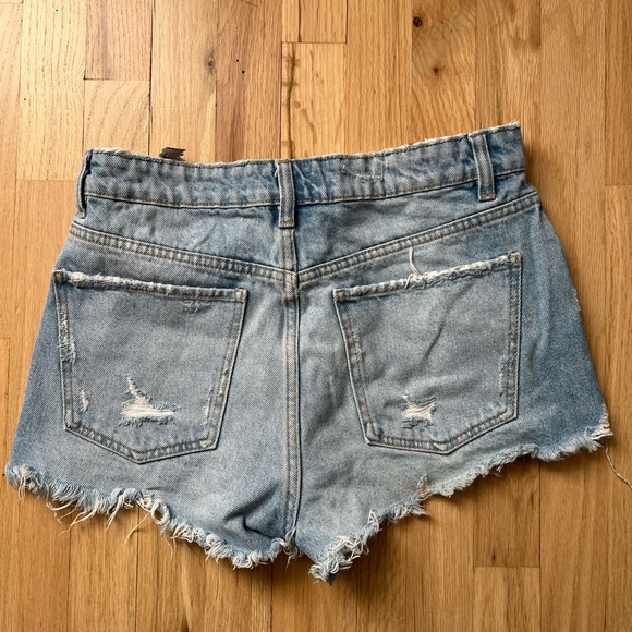 Zara | Distressed Denim Women's Shorts - Picture 2 of 3